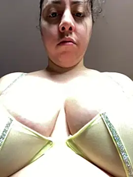 w3tkittty online show from June 2026 10:14:02 PM