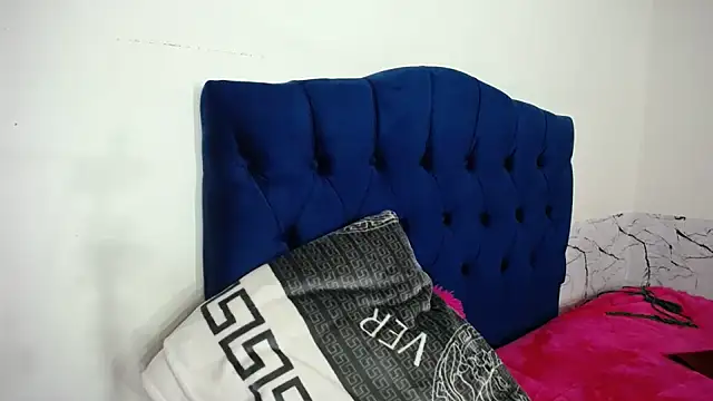 Snapshot of karolay_su chatting on September 2025 03:32:02 AM karolay su online show from September 2025 03:32:02 AM