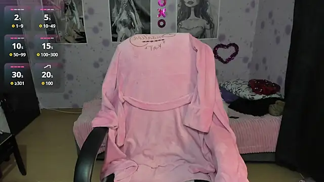 Medussa katt online show from October 2025 01:46:02 AM