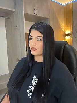 Kariina  69 online show from December 2025 03:35:02 AM