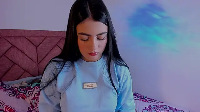 mialeia01 online show from September 2025 08:34:01 PM