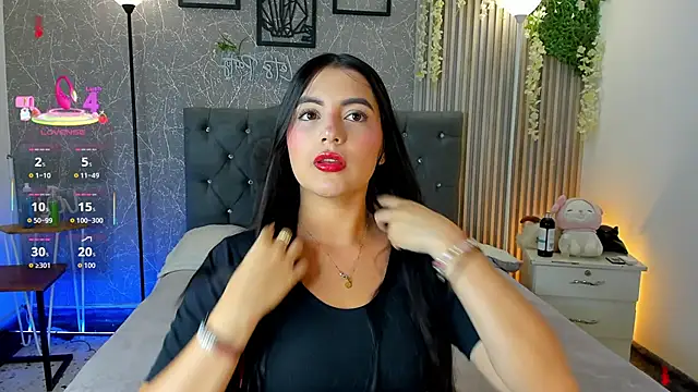 mialeia01 online show from February 2026 08:12:02 PM