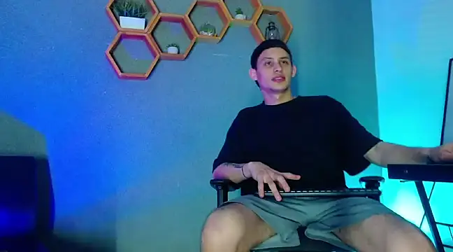 Snapshot of Latin_party_forsex chatting on March 2025 08:17:01 AM Latin party forsex online show from March 2025 08:17:01 AM