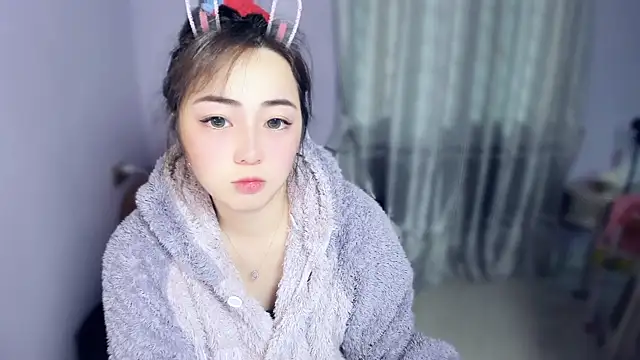 Snapshot of yuki3366 chatting on November 2025 04:56:01 AM yuki3366 online show from November 2025 04:56:01 AM