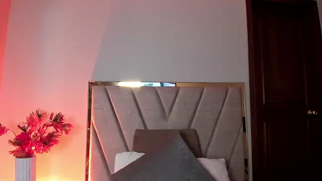 AbbieJoness  online show from April 2026 11:37:02 AM