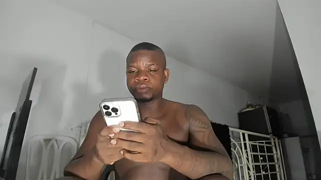 feliipehot online show from November 2025 02:01:02 AM