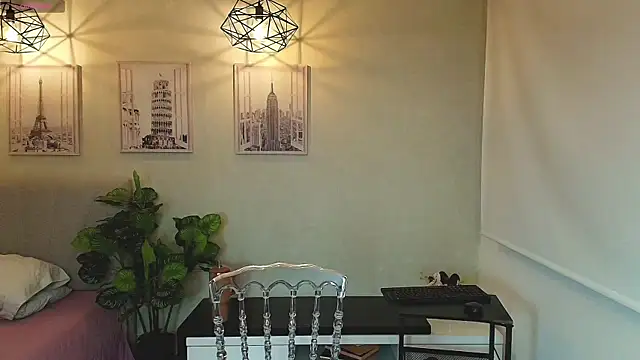  Victoria Collins online show from September 2025 11:02:02 AM