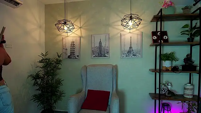  Victoria Collins online show from February 2026 11:16:01 AM