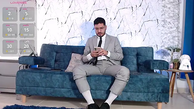 samuelcoopeer online show from September 2025 12:32:02 PM