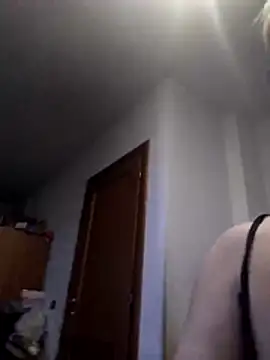 Snapshot of JessicaItalia chatting on February 2026 10:27:01 AM JessicaItalia online show from February 2026 10:27:01 AM