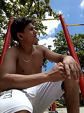 Santy Stump online show from March 2026 04:21:01 PM