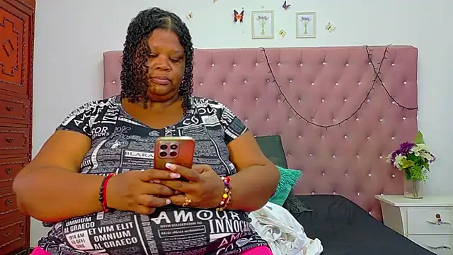 Exoticbigmandy online show from October 2025 09:01:01 PM