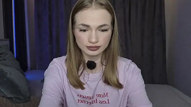 Snapshot of Pussyya777 chatting on November 2025 12:27:01 PM Pussyya777 online show from November 2025 12:27:01 PM