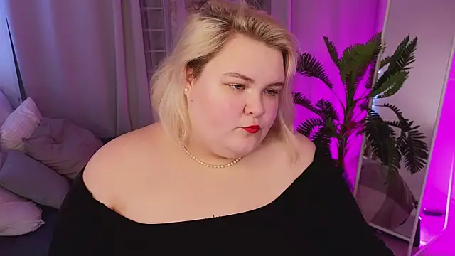 Snapshot of Ellabigbaby chatting on October 2025 06:37:01 AM Ellabigbaby online show from October 2025 06:37:01 AM