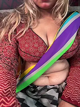 Snapshot of CANDY-3 chatting on September 2025 01:31:02 AM CANDY-3 online show from September 2025 01:31:02 AM