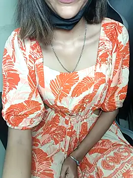 Isha Sax online show from September 2025 03:22:02 PM