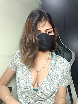 Isha Sax online show from October 2025 07:14:02 AM