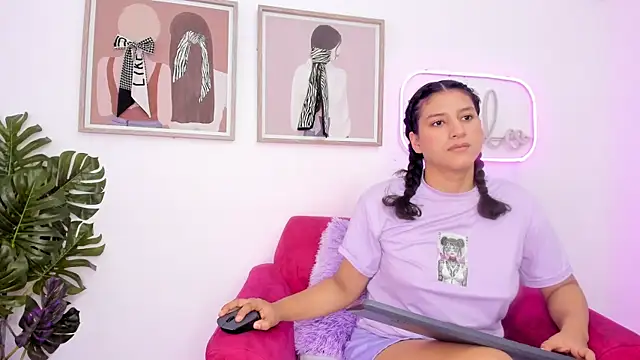 niia7 online show from June 2026 07:04:01 PM
