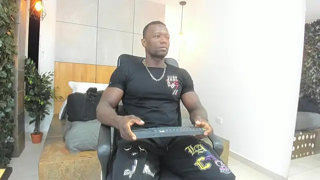 MarcusBlack  online show from September 2025 09:31:01 AM