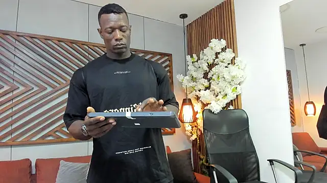 MarcusBlack  online show from November 2025 11:32:02 AM