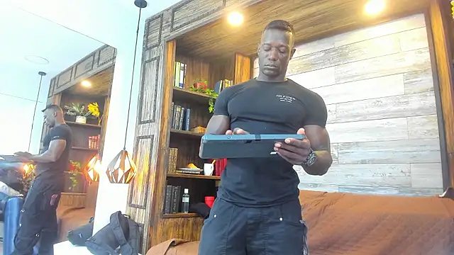 MarcusBlack  online show from February 2026 01:37:02 PM