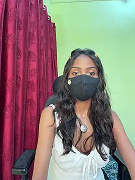 Snapshot of Riya_R24 chatting on August 2026 03:47:02 PM Riya R24 online show from August 2026 03:47:02 PM