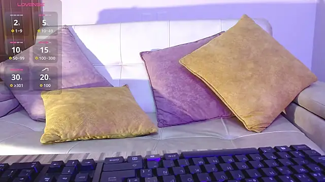 alesiamoore online show from September 2025 03:13:01 PM