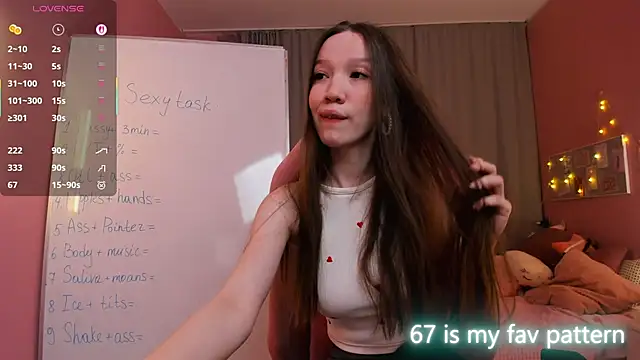 Snapshot of Shriya_Sarann chatting on February 2026 02:04:02 PM Shriya Sarann online show from February 2026 02:04:02 PM