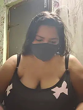 Snapshot of Liyaa_24 chatting on June 2026 04:32:01 PM Liyaa 24 online show from June 2026 04:32:01 PM