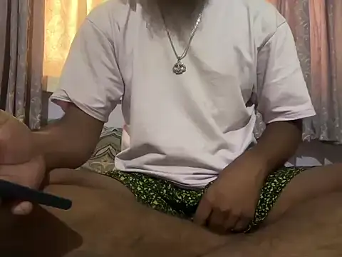 Snapshot of Matt6102 chatting on October 2025 04:10:02 AM Matt6102 online show from October 2025 04:10:02 AM