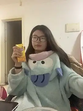 Snapshot of Hui521 chatting on October 2025 04:27:02 PM Hui521 online show from October 2025 04:27:02 PM