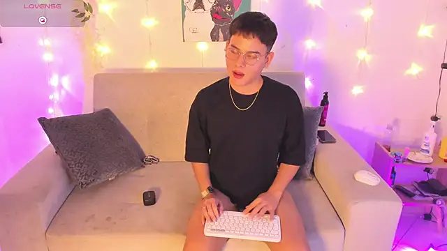 Young Ben online show from April 2026 01:11:02 AM