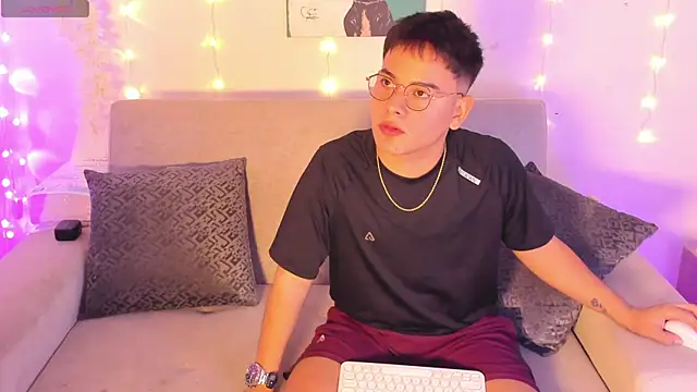 Young Ben online show from April 2026 12:14:02 AM