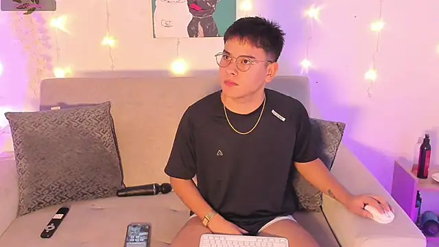 Young Ben online show from April 2026 01:14:02 AM