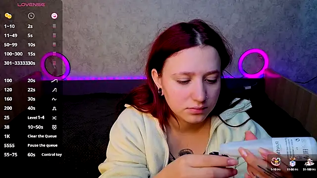 Snapshot of Mini_Lady1 chatting on October 2025 09:29:01 AM Mini Lady1 online show from October 2025 09:29:01 AM