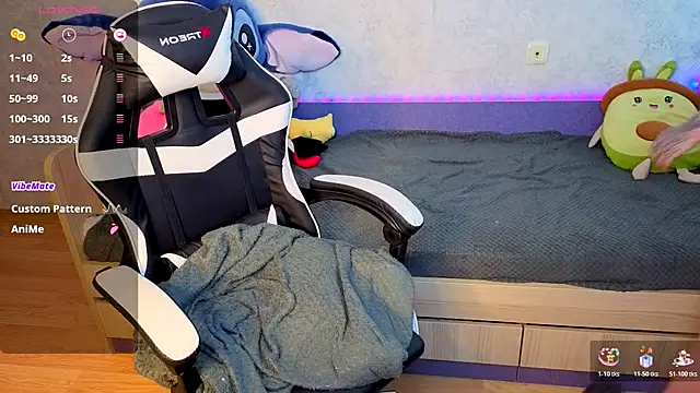 Snapshot of Mini_Lady1 chatting on November 2025 06:57:02 AM Mini Lady1 online show from November 2025 06:57:02 AM