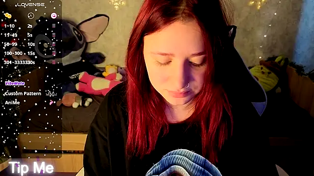 Snapshot of Mini_Lady1 chatting on December 2025 09:03:01 AM Mini Lady1 online show from December 2025 09:03:01 AM