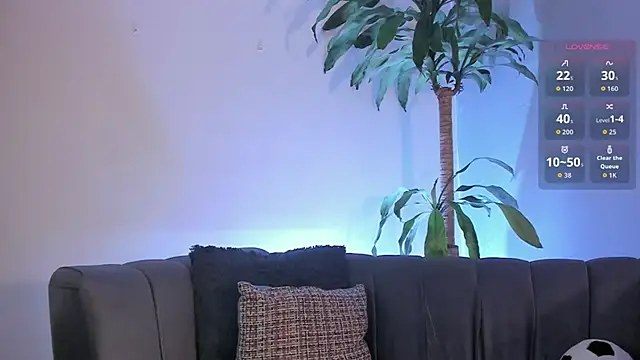 AxelThompson  online show from January 2026 12:10:01 PM