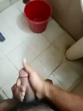 Snapshot of zim200 chatting on November 2025 06:21:01 PM zim200 online show from November 2025 06:21:01 PM