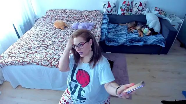 Snapshot of Squirt_Kimm chatting on December 2025 11:49:02 AM Squirt Kimm online show from December 2025 11:49:02 AM