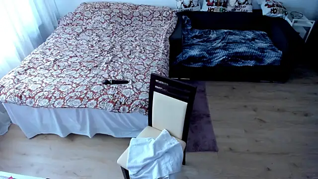 Snapshot of Squirt_Kimm chatting on December 2025 10:00:01 AM Squirt Kimm online show from December 2025 10:00:01 AM