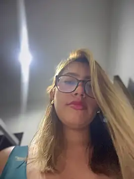 sara calderon online show from October 2025 01:34:02 PM