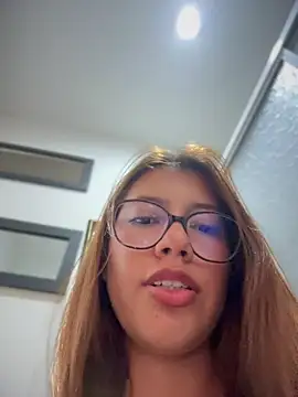 sara calderon online show from April 2026 07:07:02 PM