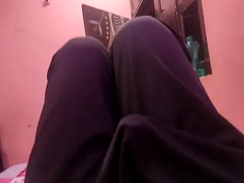 Maskiman7 online show from September 2025 09:37:01 PM