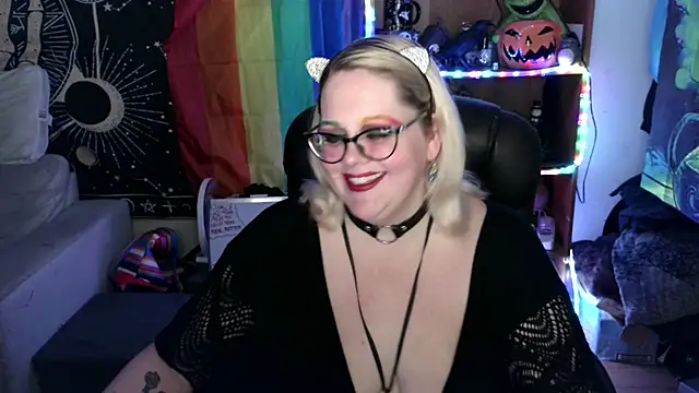 Kinky Witch online show from June 2026 06:01:02 PM