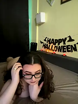 Snapshot of HaleyAyush chatting on October 2025 05:24:02 PM HaleyAyush online show from October 2025 05:24:02 PM