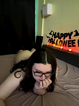 Snapshot of HaleyAyush chatting on October 2025 05:09:02 PM HaleyAyush online show from October 2025 05:09:02 PM