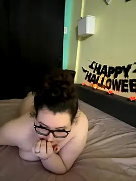 Snapshot of HaleyAyush chatting on October 2025 05:19:01 PM HaleyAyush online show from October 2025 05:19:01 PM