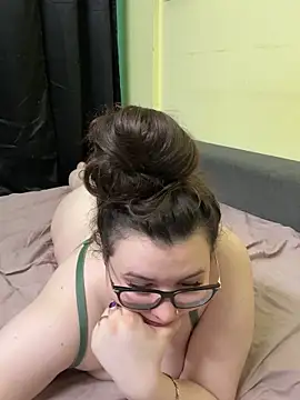 Snapshot of HaleyAyush chatting on February 2026 04:36:01 PM HaleyAyush online show from February 2026 04:36:01 PM