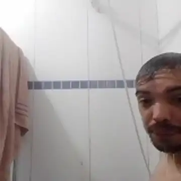 GuilhermeYuree online show from April 2026 06:50:01 PM